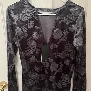 Velvet silver cut out blouse - size L